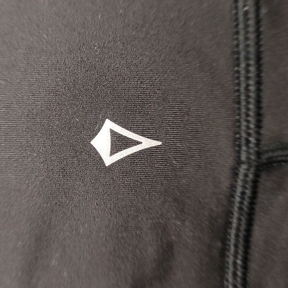 Ivivva by Lululemon BLACK clearly breezy Leggings Size 12 - Picture 14 of 15